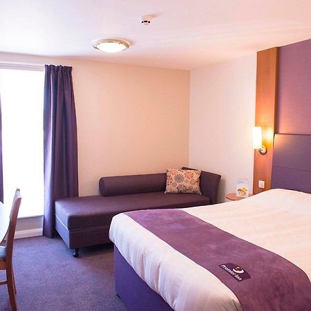 Premier Inn Ebbw Vale Extérieur photo