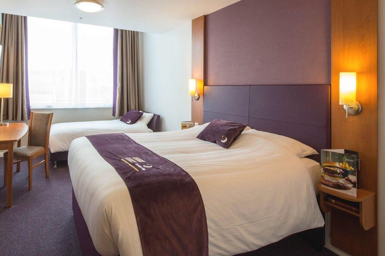 Premier Inn Ebbw Vale Extérieur photo